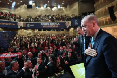 AK PARTİ'NİN 8. OLAĞAN BÜYÜK KONGRESİNDE BÜYÜK DEĞİŞİM! MKYK LİSTESİ AÇIKLANDI