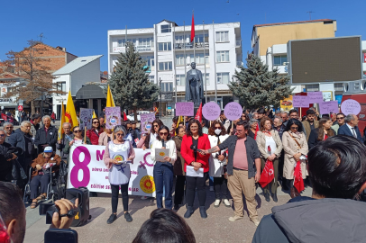 CHP KADIN KOLLARI BAŞKANI ELİF GÖKKUŞ “ÇALDIĞINIZ HAYATLARIN HESABINI SORMAYA GELİYORUZ”